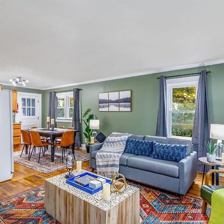 Oak Hill New River Gorge Cottage W Hot Tub, Fire Pit, Grill מראה חיצוני תמונה