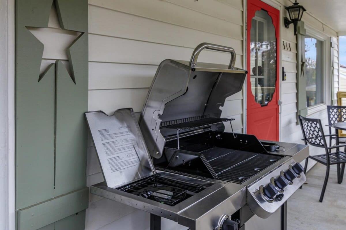 Oak Hill New River Gorge Cottage W Hot Tub, Fire Pit, Grill מראה חיצוני תמונה