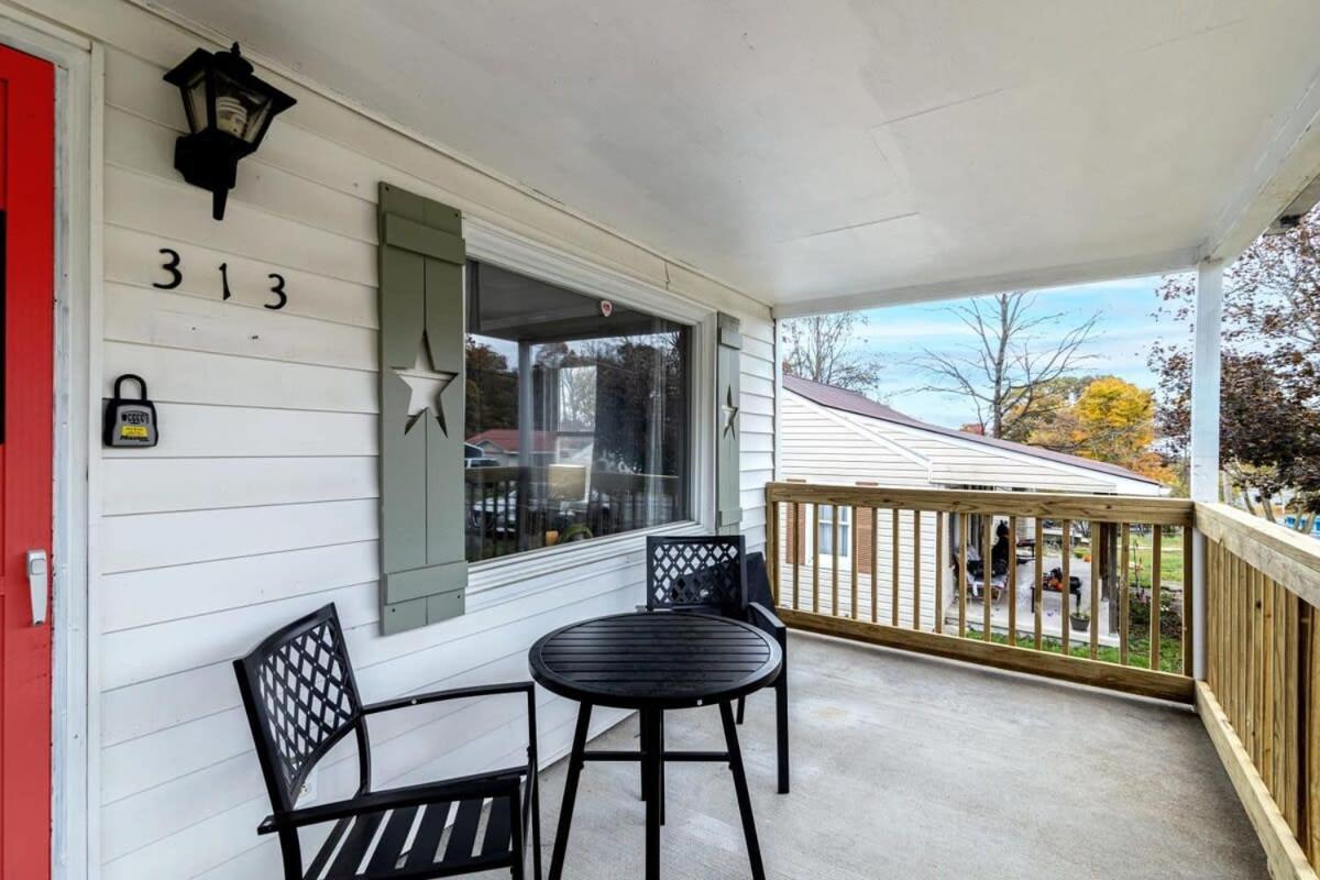 Oak Hill New River Gorge Cottage W Hot Tub, Fire Pit, Grill מראה חיצוני תמונה