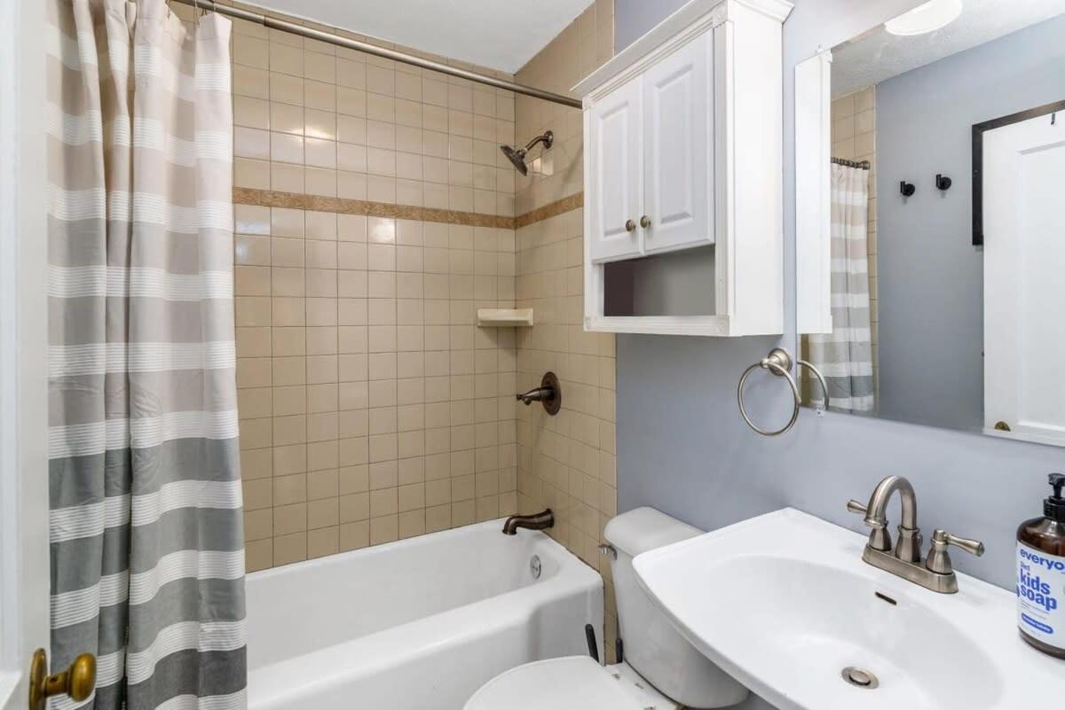 Oak Hill New River Gorge Cottage W Hot Tub, Fire Pit, Grill מראה חיצוני תמונה
